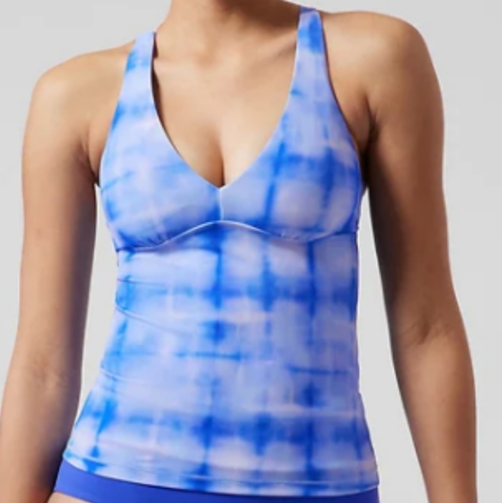 Athleta Blue and White Tie-Dye Tank Top